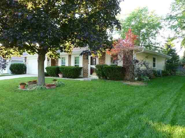 770 Case Dr - Photo 2 of 25