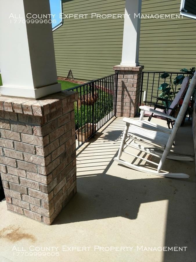 635 Glenish Ct - Photo 3 of 26