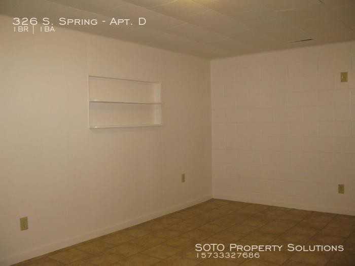 326 S. Spring - Photo 3 of 7