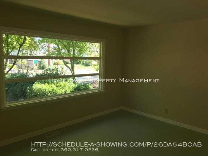 1613 Garrison St Ne - Photo 2 of 13