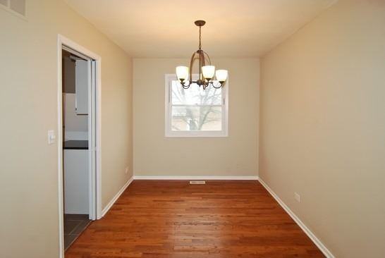 211 E Belden Ave - Photo 3 of 14