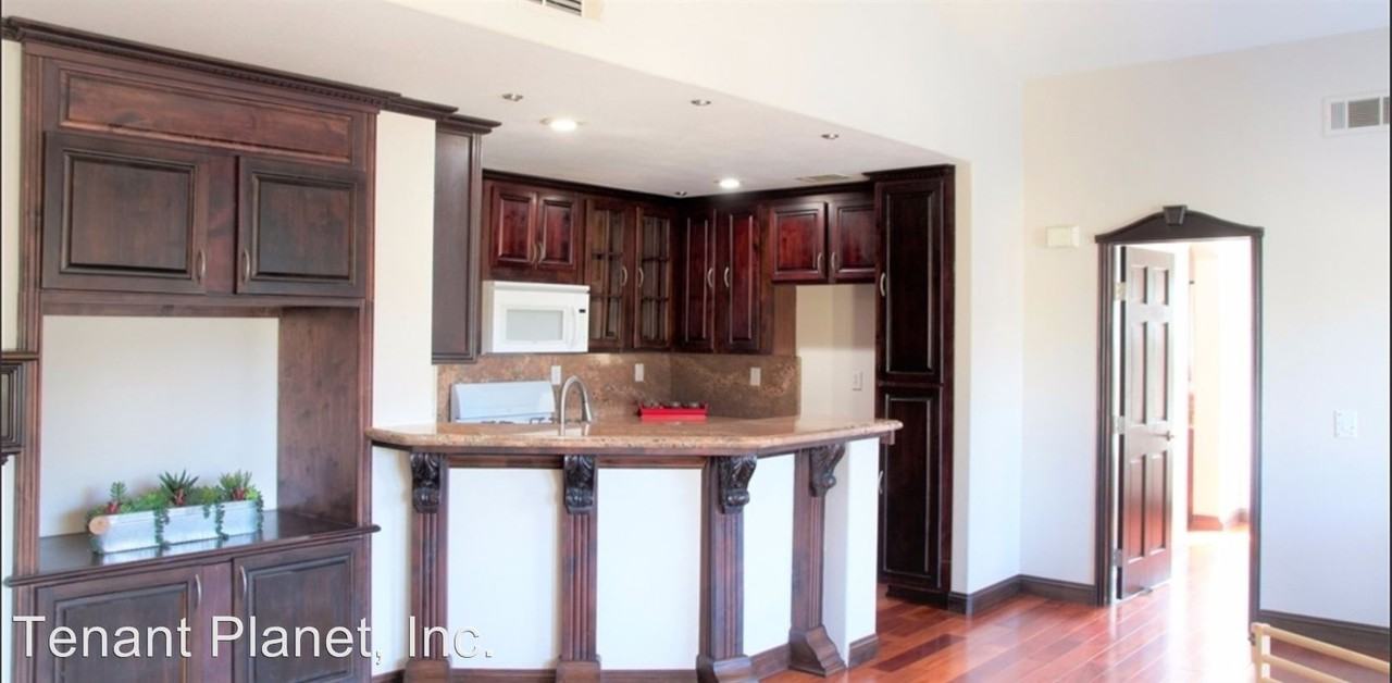 1745 Via Capri St - Photo 2 of 4