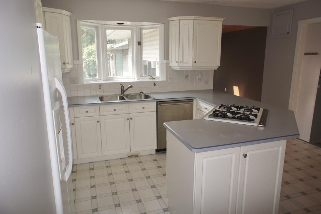 9610 81 St - Photo 4 of 30