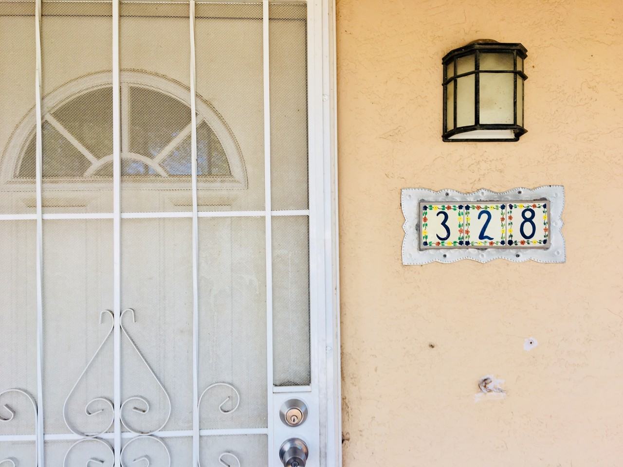 328 Charleston St Ne - Photo 2 of 25