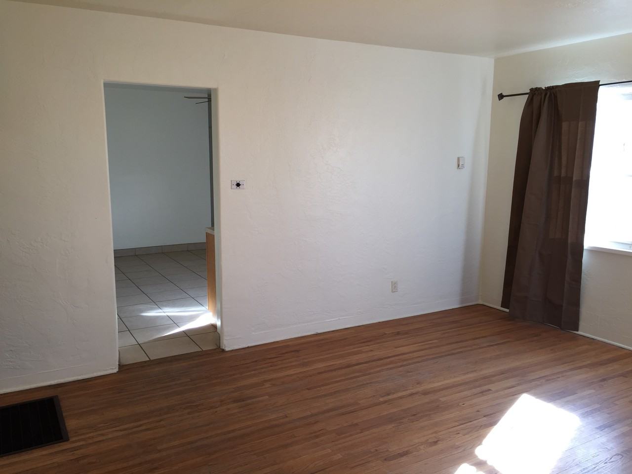 328 Charleston St Ne - Photo 3 of 25