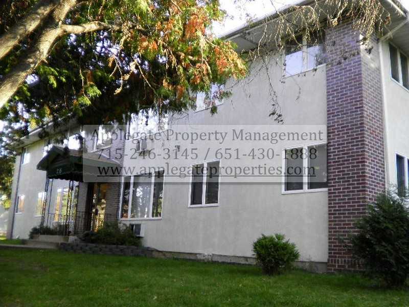 236 N Jefferson St - Photo 4 of 7