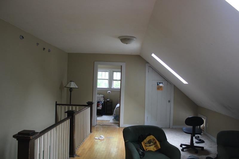 1921 E Kenwood Blvd - Photo 2 of 10