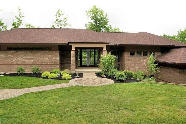 942 Golden Pl - Photo 2 of 25