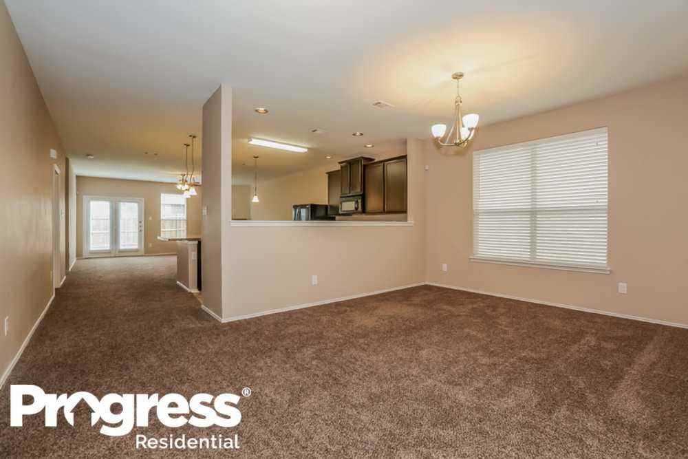 9405 Tierra Verde Trl - Photo 3 of 13