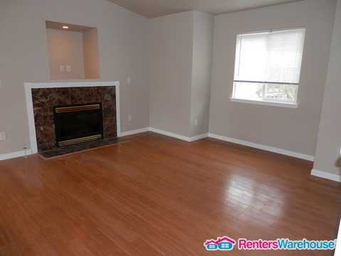 324 E 48th St - Photo 3 of 20