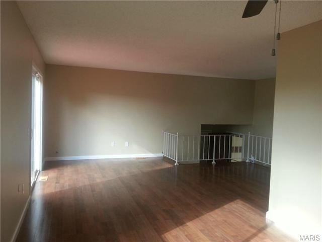 15607 91st Ave - Photo 3 of 8