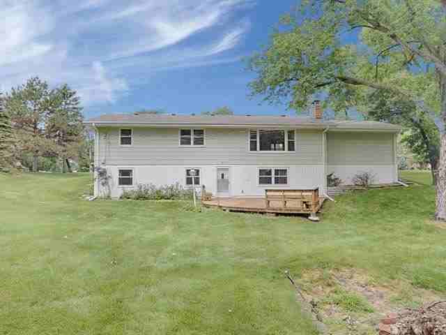 2201 E Old Shakopee Rd - Photo 2 of 18