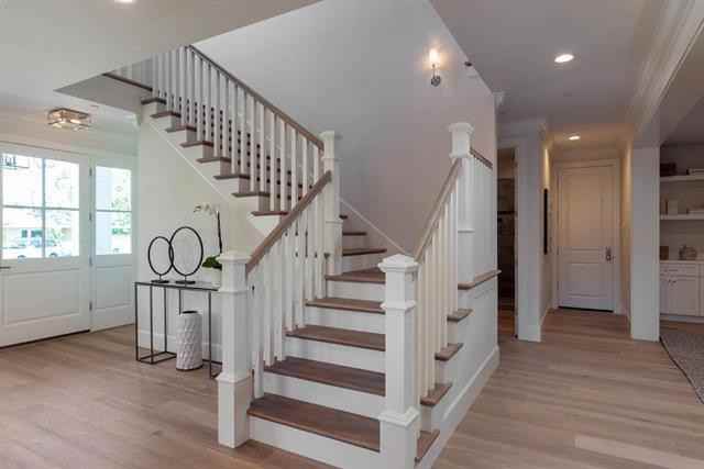 4 Palm Ct - Photo 3 of 24