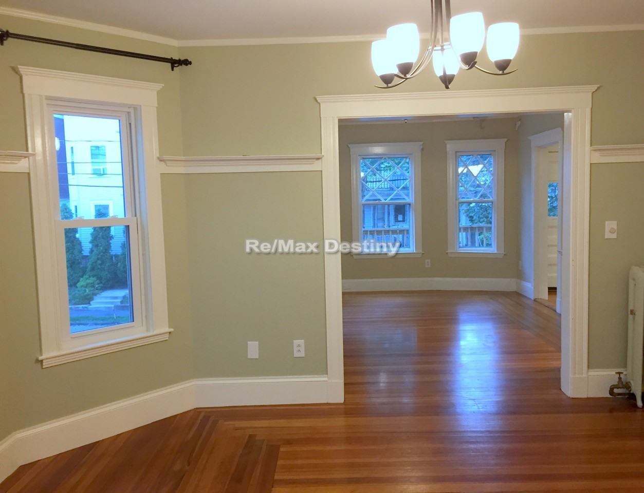 19 Laurel St. #2 - Photo 3 of 20