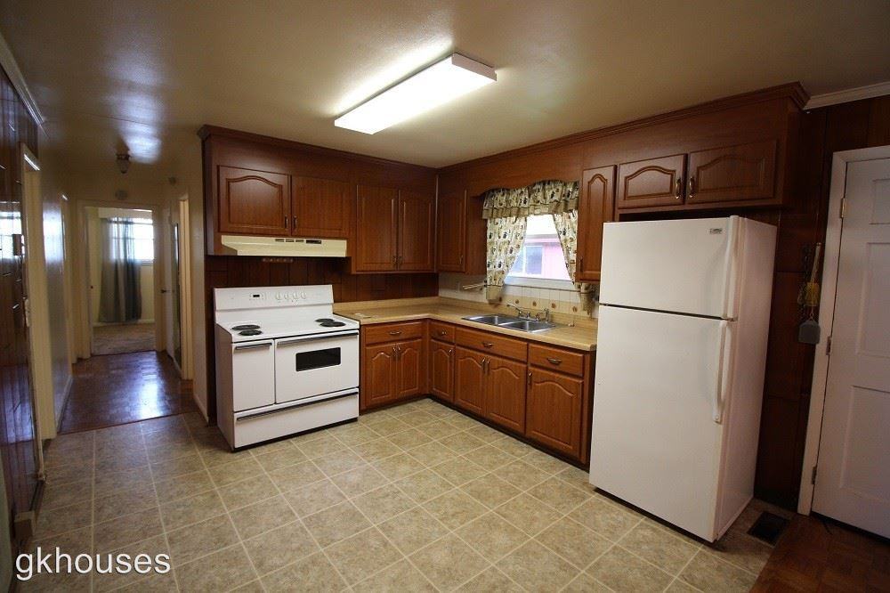 3216 Spears Rd - Photo 2 of 11