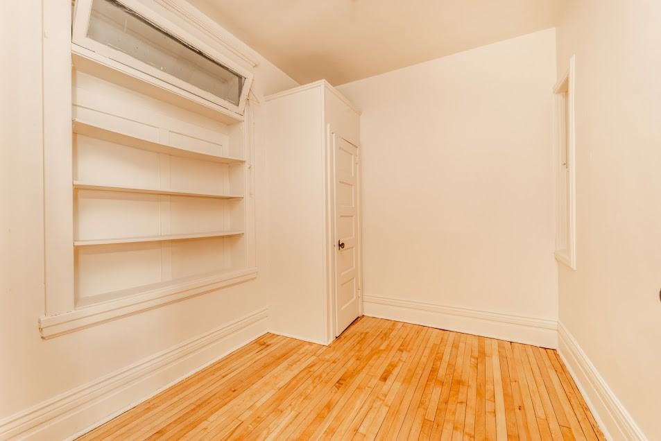 314 Broadway - Photo 3 of 5