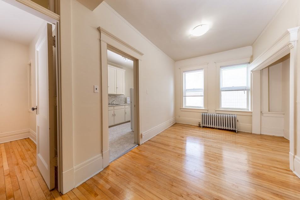 314 Broadway - Photo 2 of 4