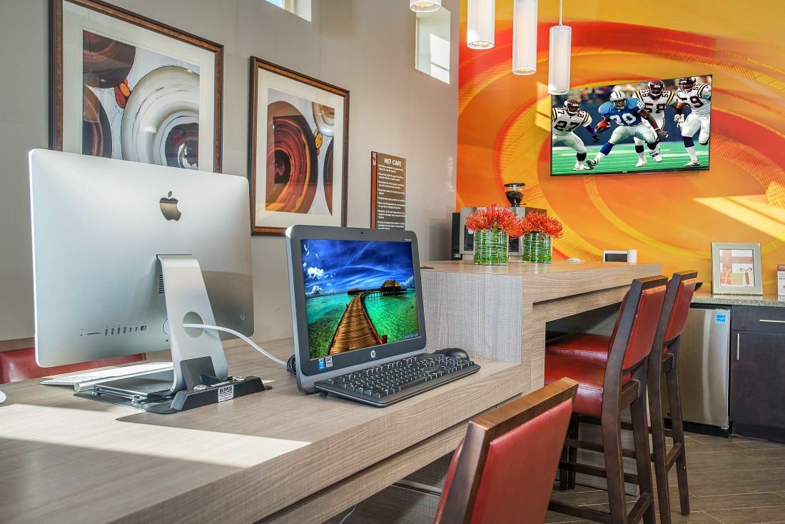 Cielo - Photo 2 of 50