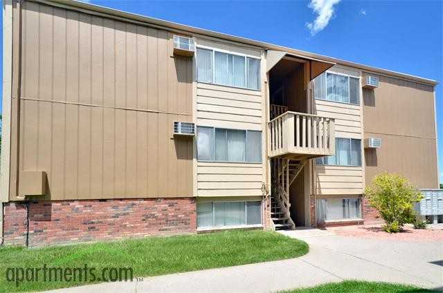 Pines at Southmoore Apartments - Photo 3 of 16