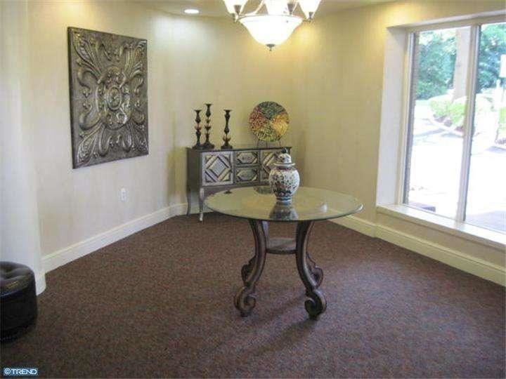 407 Chestnut Ave - Photo 2 of 7