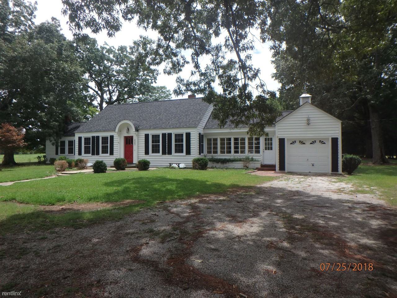 3387 East Wilson St - Photo 2 of 17