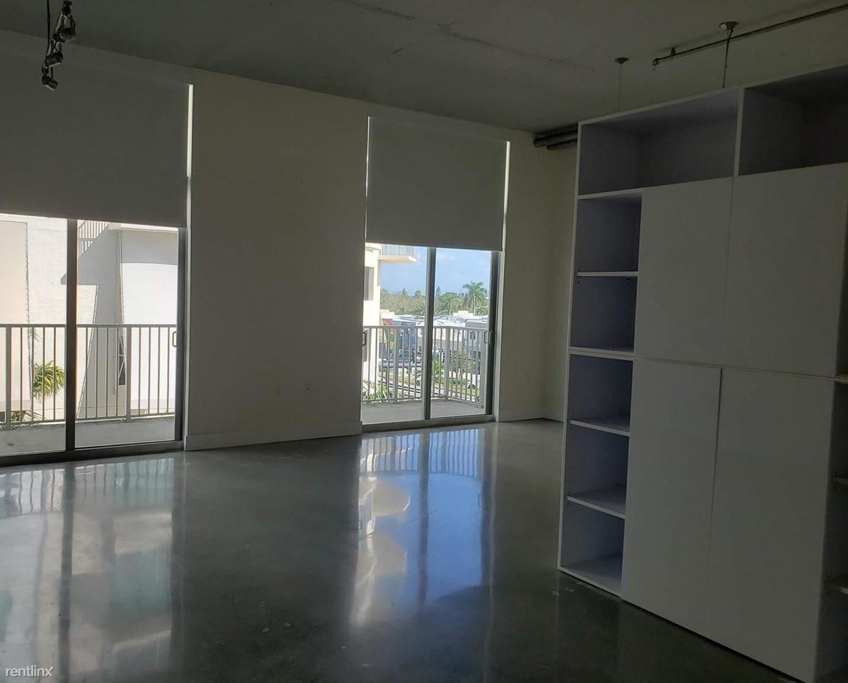 Lofts at Hollywood - Photo 3 of 14