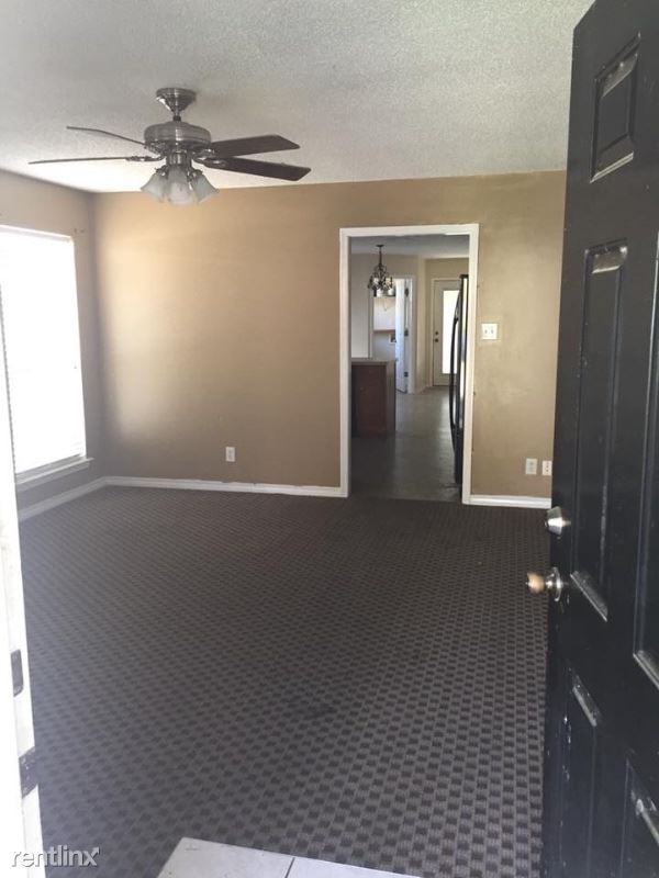 519 Kimberly Dr - Photo 2 of 10