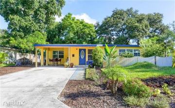 5148 3rd Ave N St Petersburg Fl 33710 3 Bedroom House For