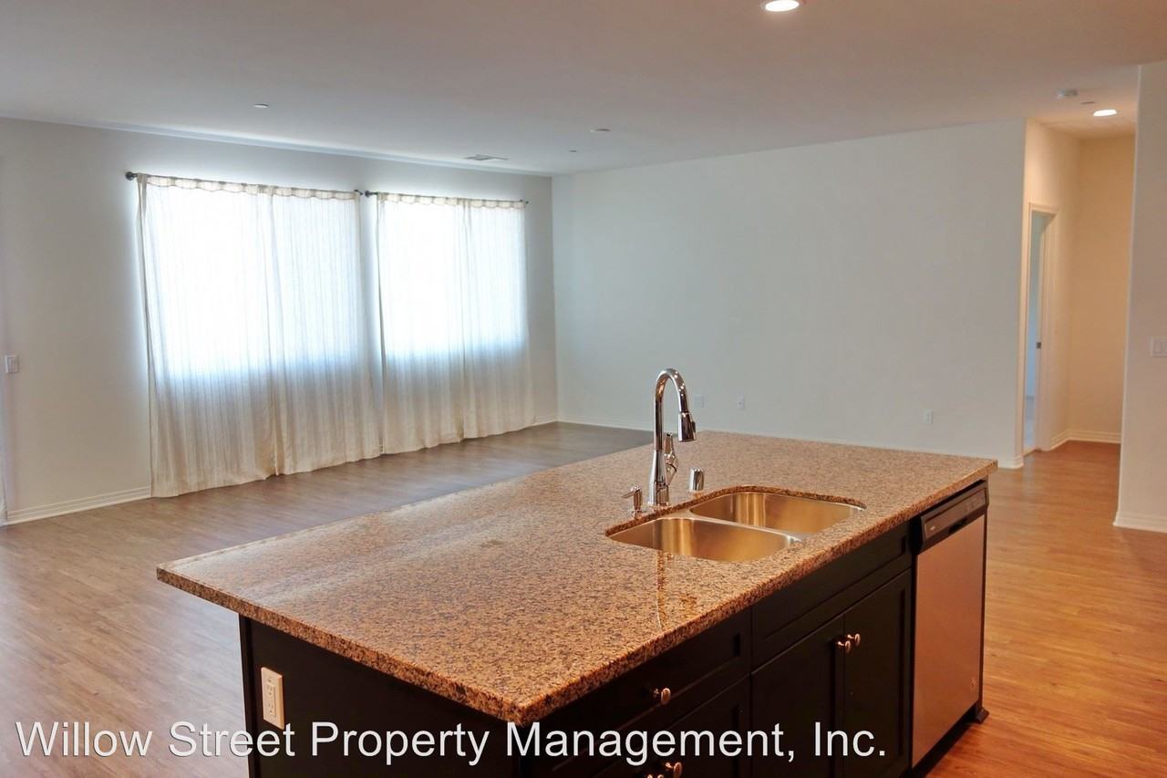 28520 Clearview Street - Photo 2 of 21