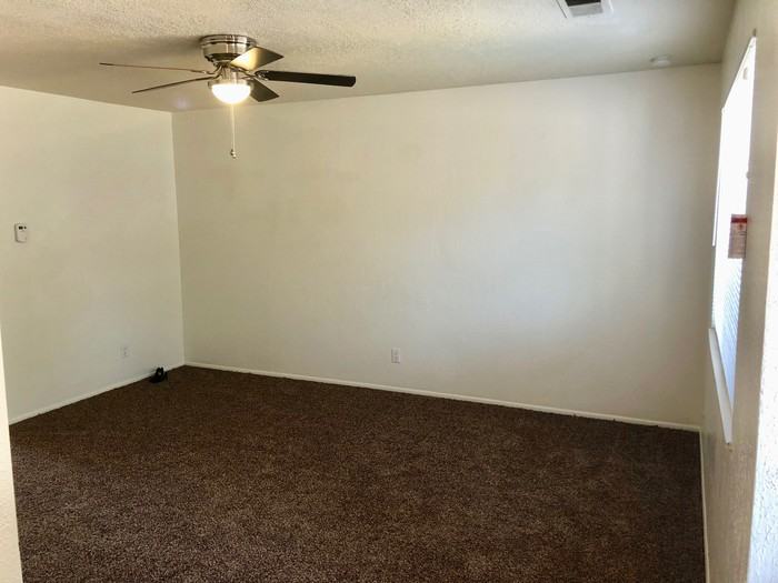 12008 Phoenix Ne - 6a - Photo 2 of 17