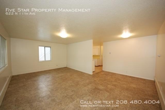 622 N 11th Ave - Photo 2 of 9