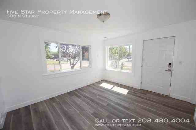 308 N 9th Ave - Photo 2 of 13