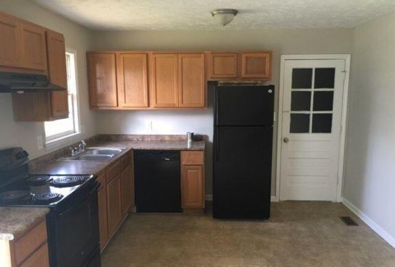 889 W Parkton Tobermory Rd - Photo 2 of 7