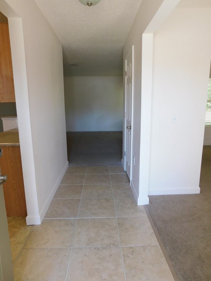 598 Carrier Dr - Photo 2 of 19