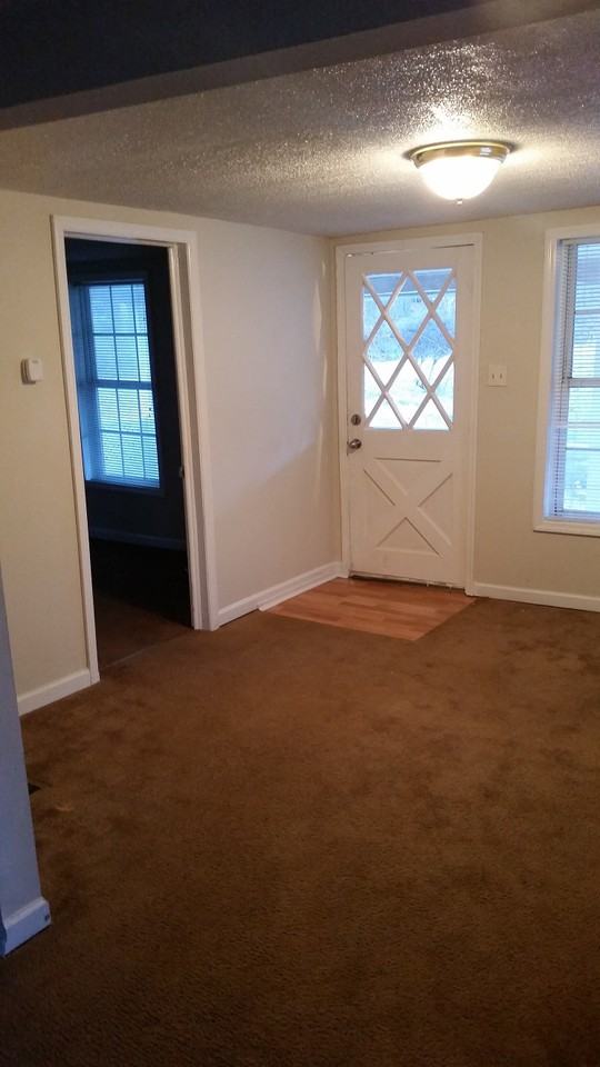 5510 Lakeview Dr - Photo 6 of 10