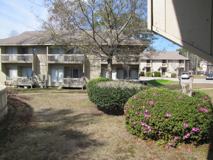 1050 Seacliff Dr N - Photo 1 of 1
