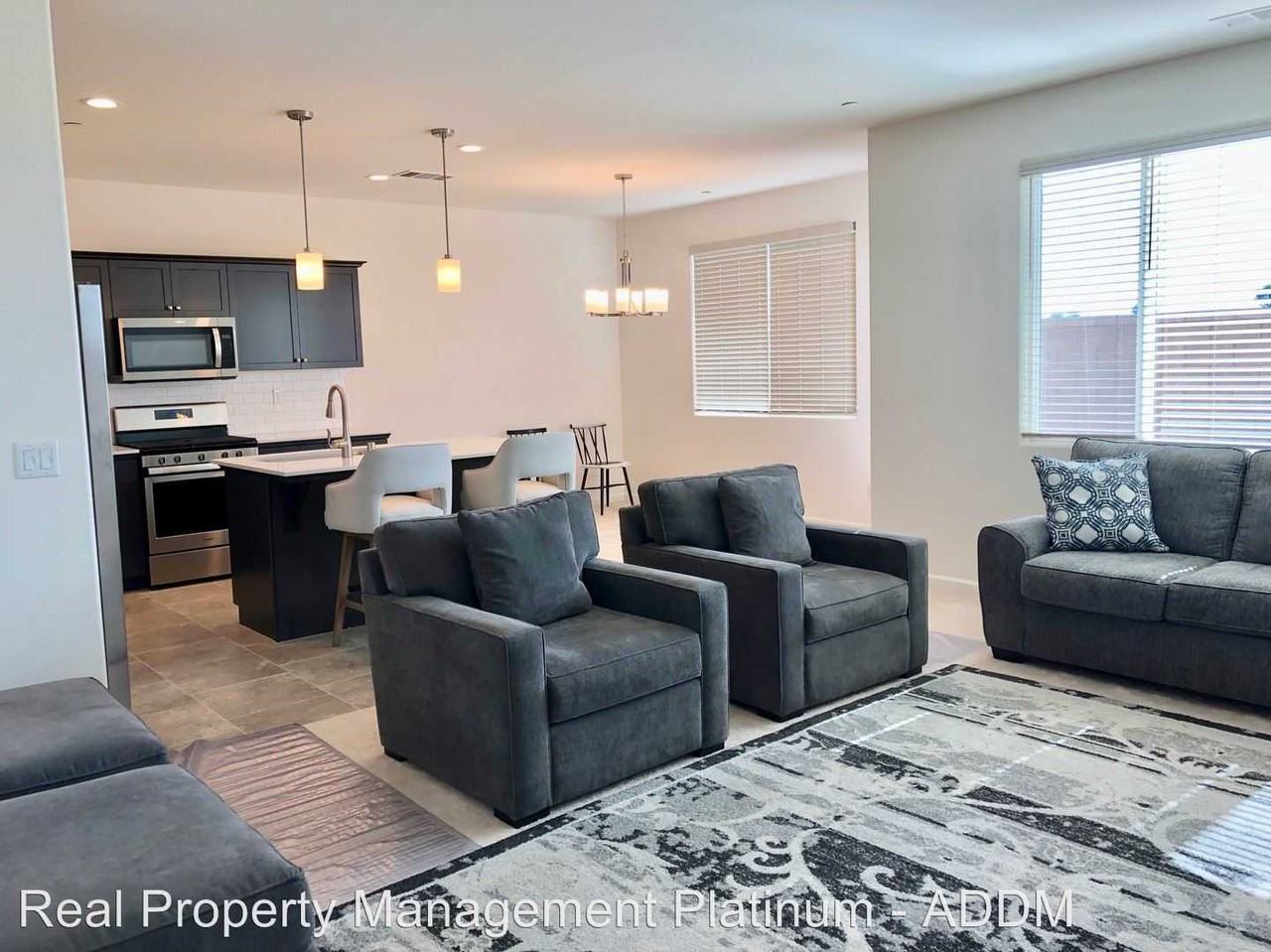 4442 N. Ensanada Ave. - Photo 2 of 10