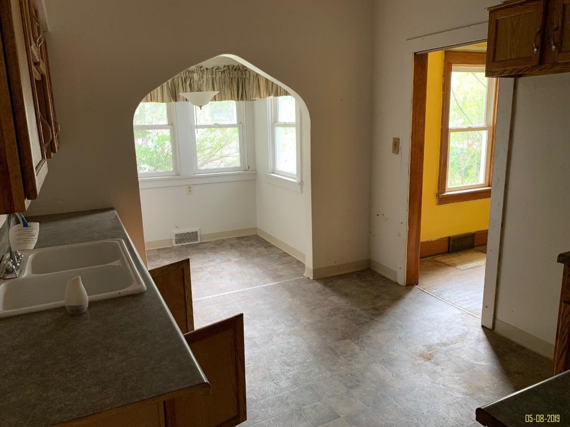 2319 Hecker Avenue - Photo 3 of 6