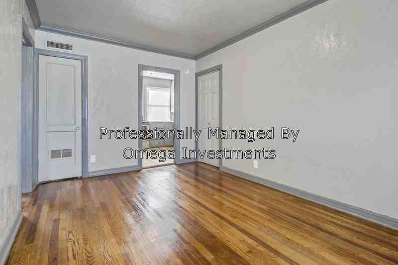 2312 W Eubanks Street - Photo 3 of 11