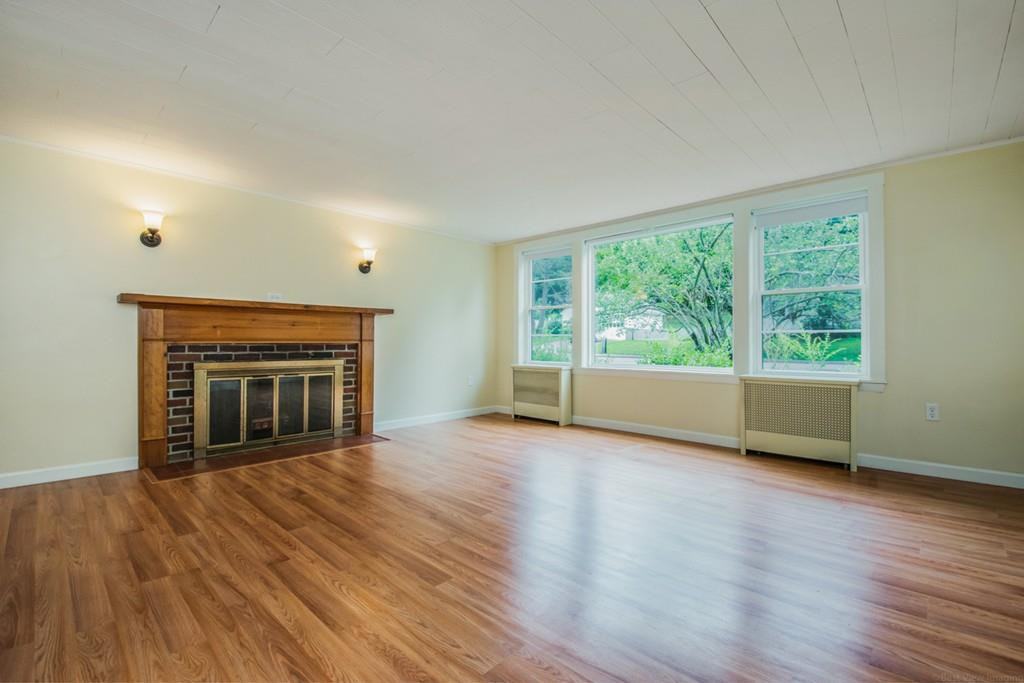 404 Central Street - Photo 2 of 10