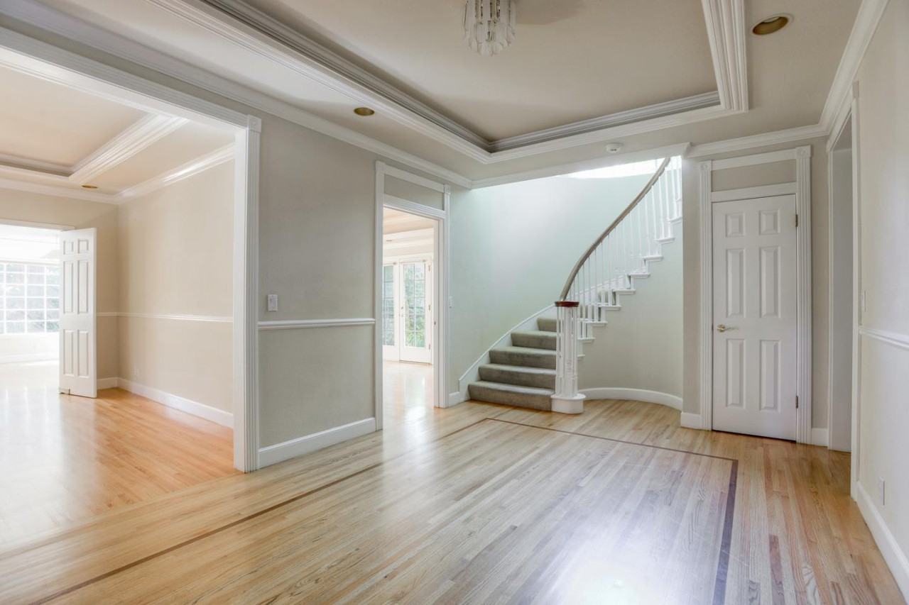 473 Embarcadero Rd - Photo 2 of 17