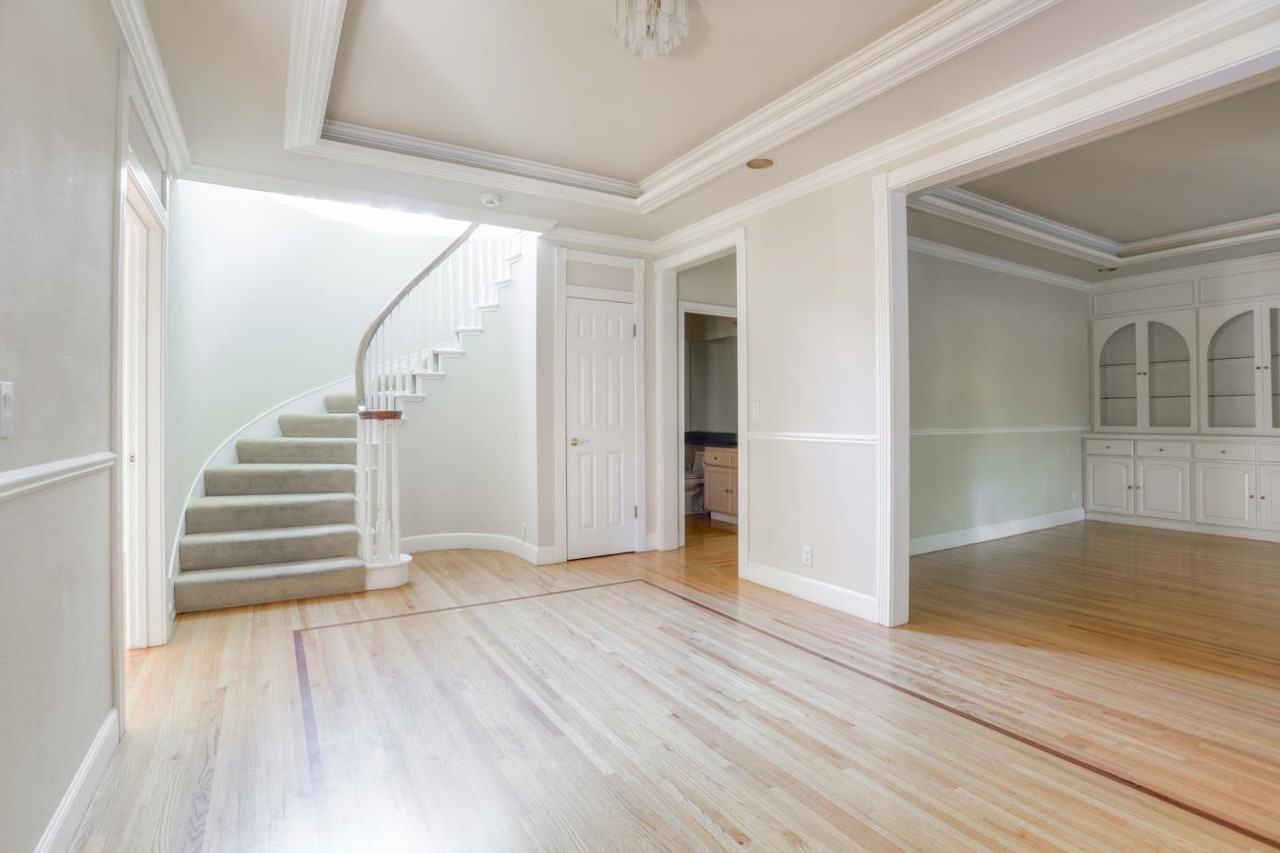 473 Embarcadero Rd - Photo 3 of 17