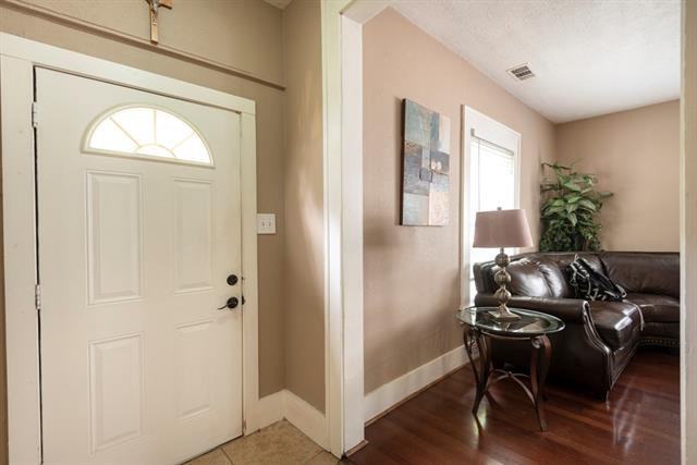 5443 Belmont Avenue - Photo 3 of 24
