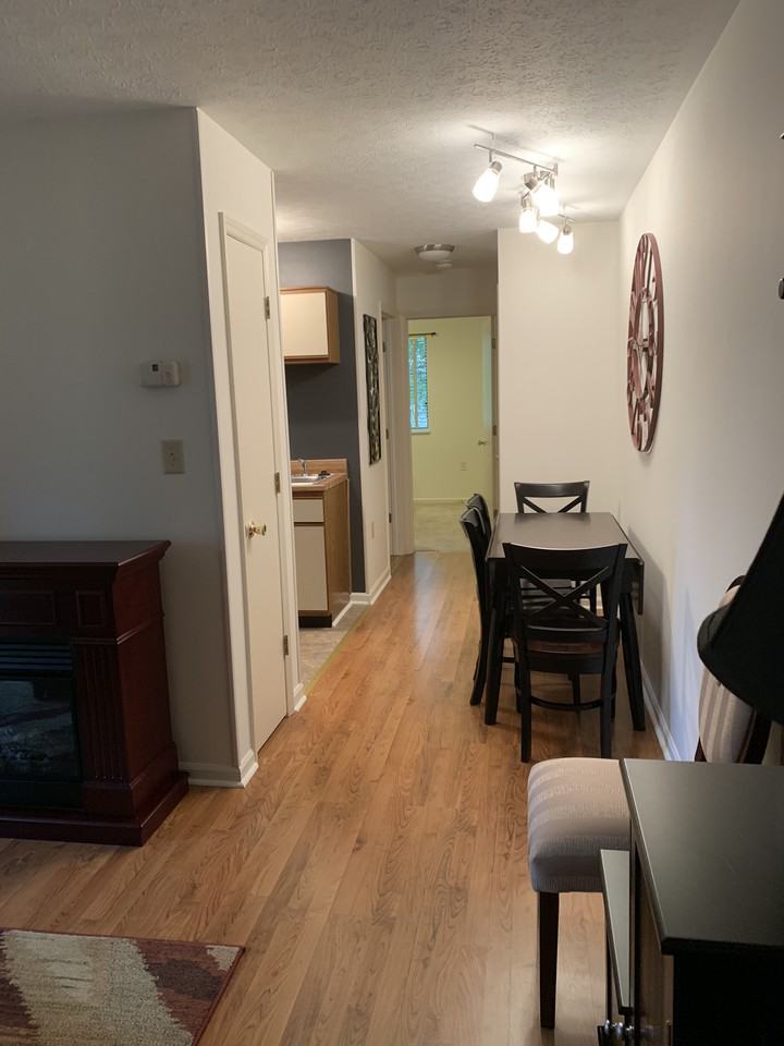 1406 University City Blvd #J - Photo 3 of 14