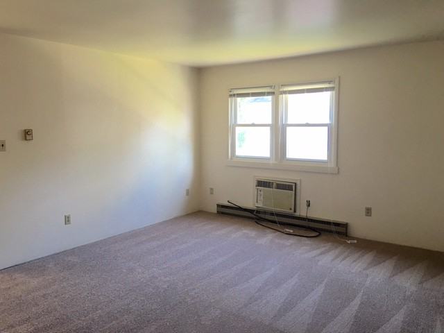 32 West Walnut Street - Photo 2 of 6