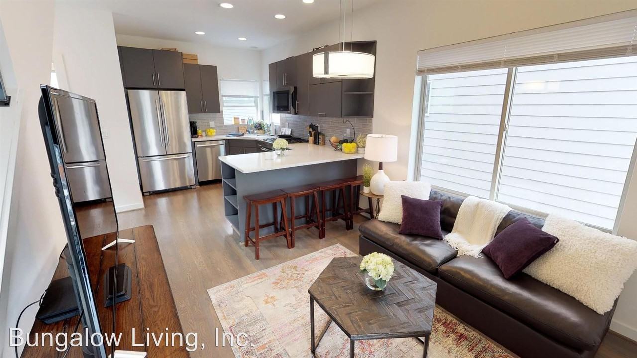 2008 NW 59th St - Photo 3 of 13
