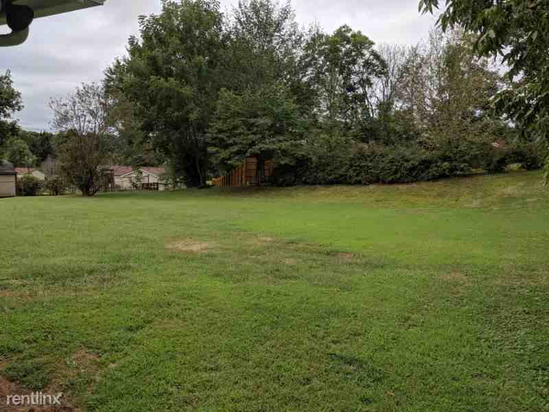 1017 Allison Drive - Photo 2 of 13