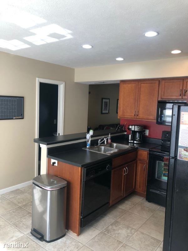 811 South Cleveland Avenue - Photo 3 of 4