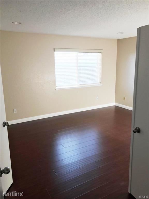 1500 E Jones Ct - Photo 2 of 10