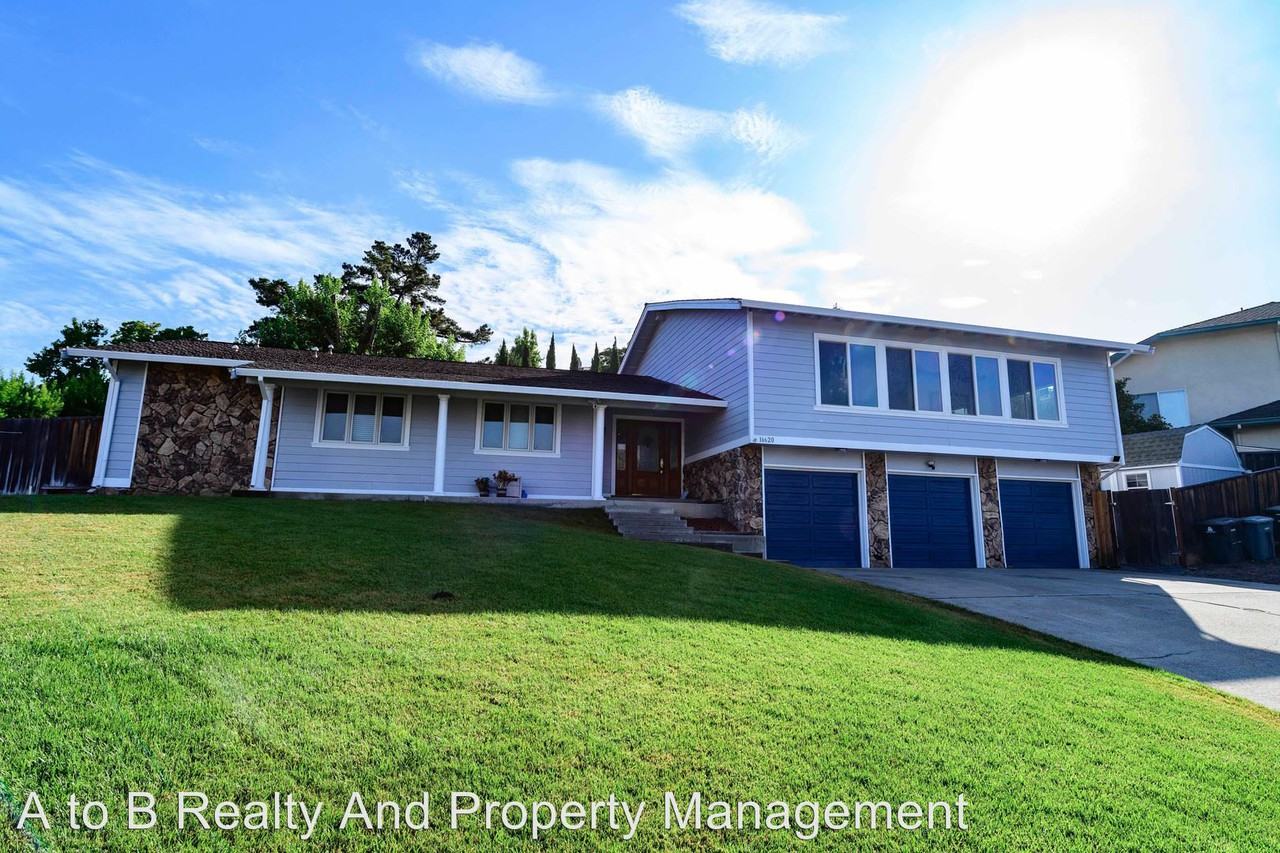 16620 Oak View Cir - Photo 2 of 29